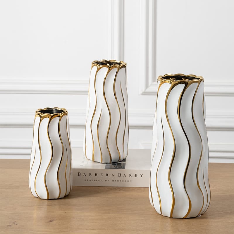 Gold Wave Ceramic Vase Set detail 5