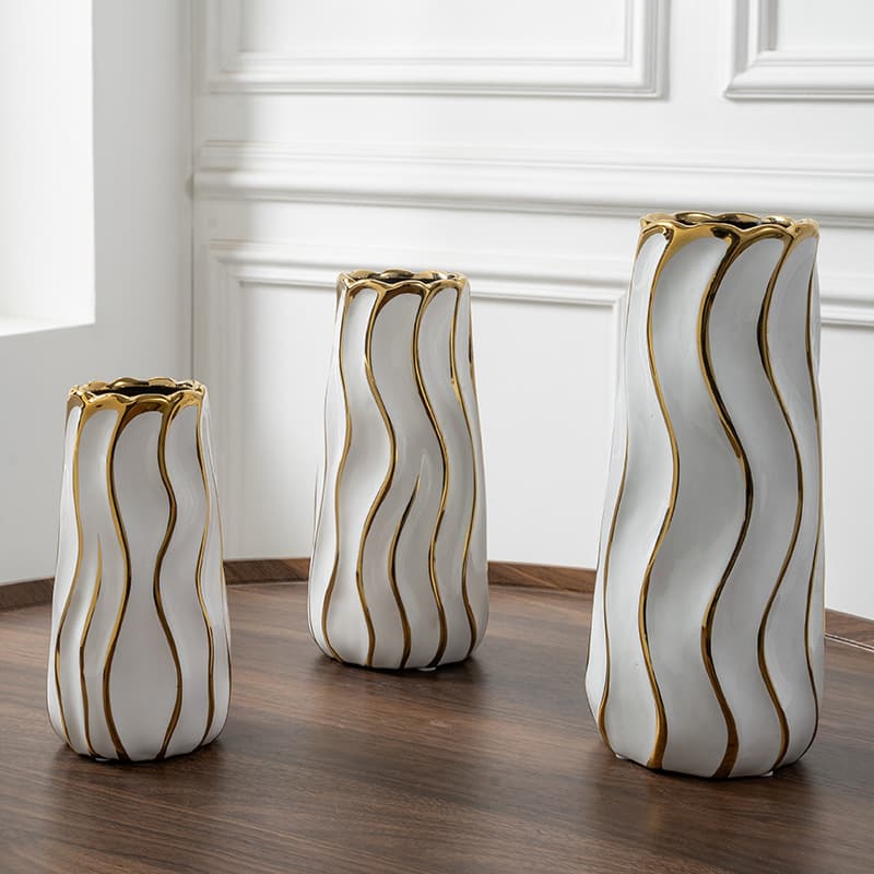 Gold Wave Ceramic Vase Set detail 8