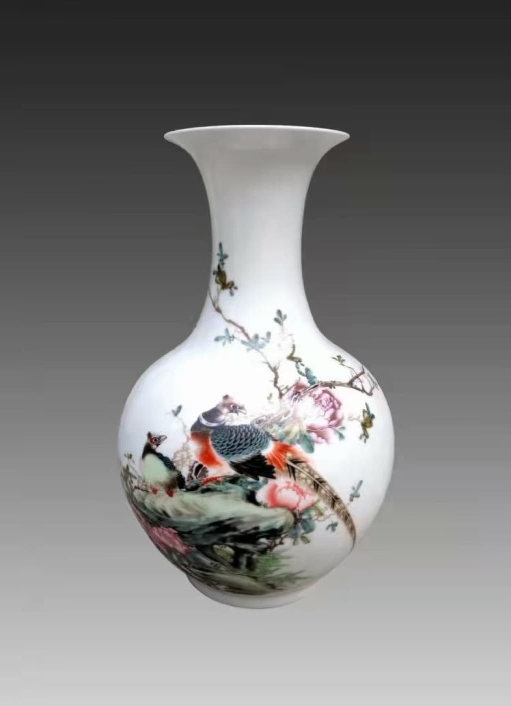 Hand-Painted Landscape Porcelain Vase detail 4