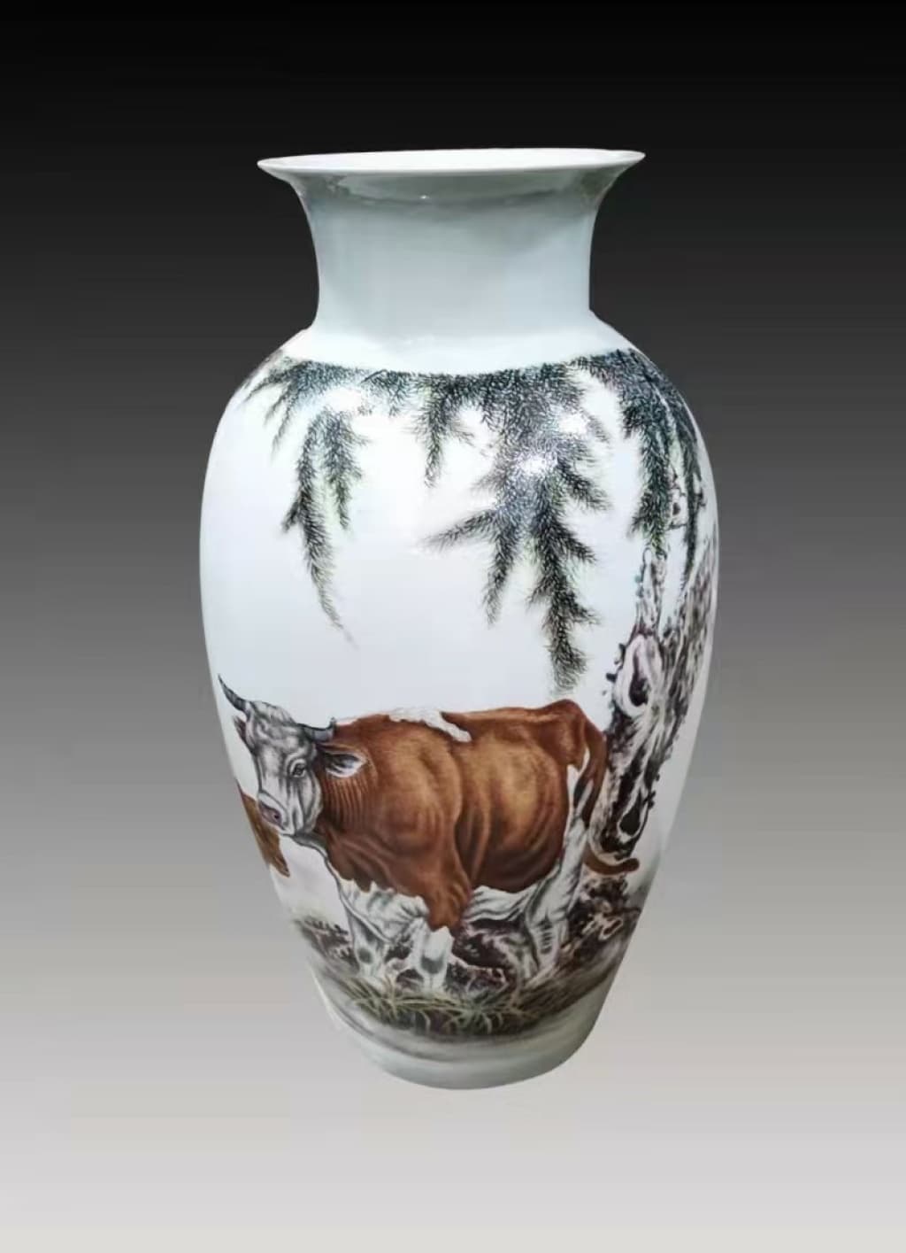 Hand-Painted Landscape Porcelain Vase detail 7