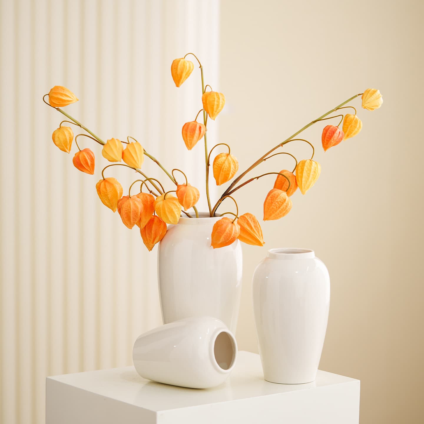 Minimalist White Ceramic Table Vase Set detail 2
