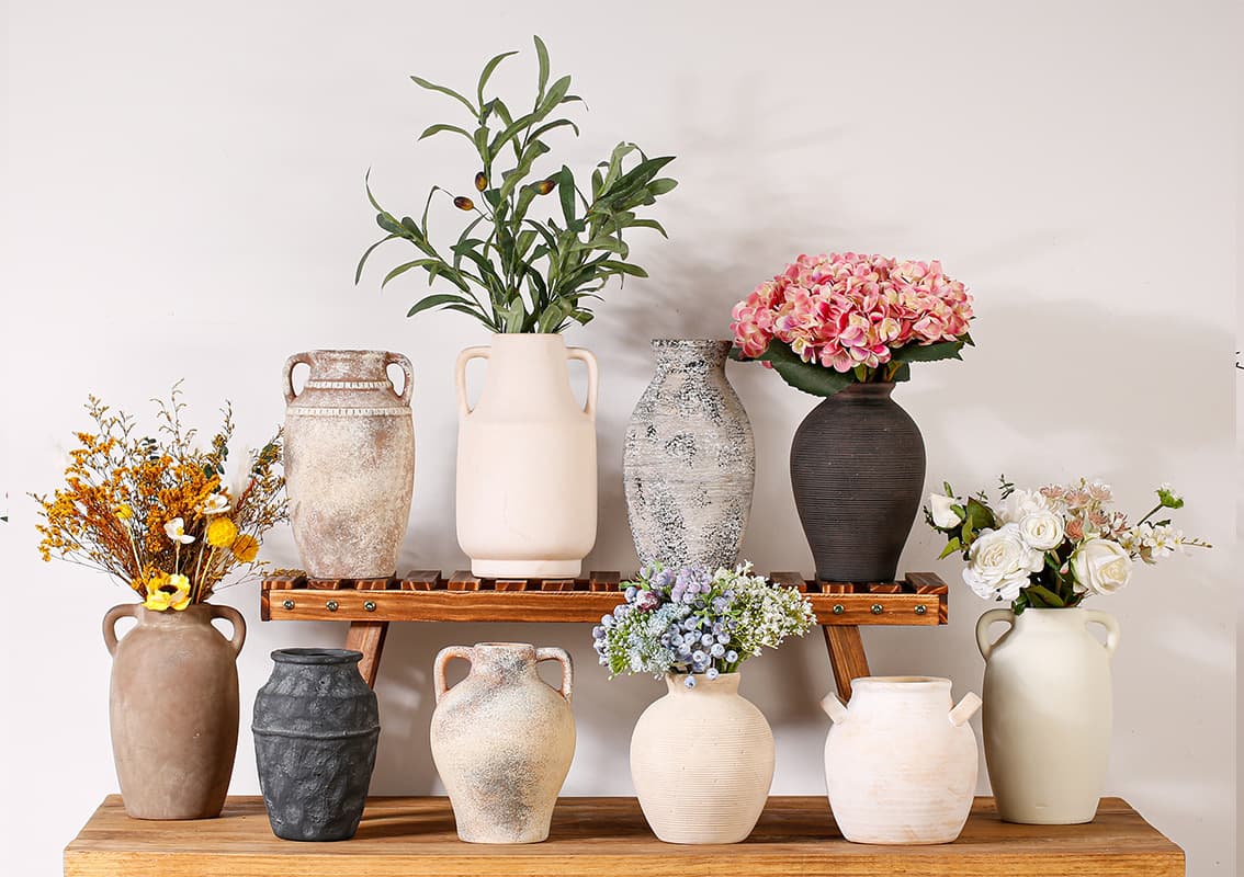 Retro Handmade Ceramic Vase Set detail 5