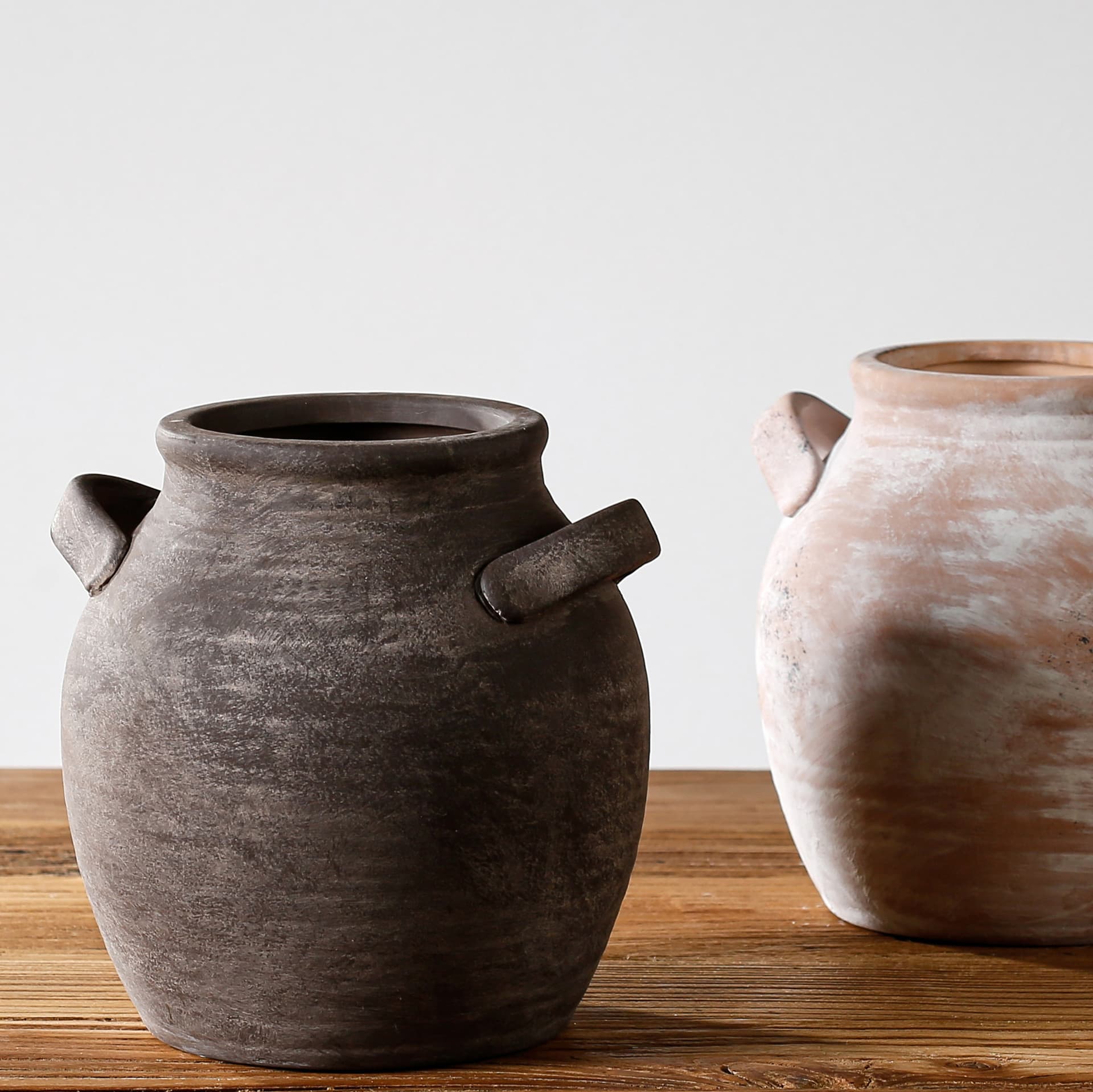 Retro Handmade Ceramic Vase Set detail 9