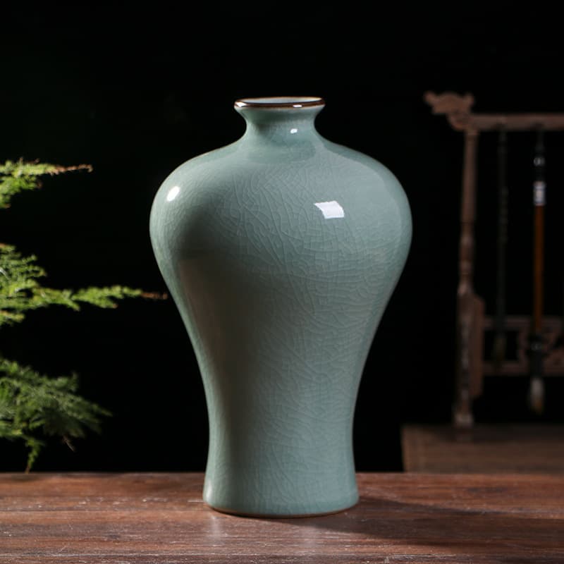 Celadon Crackle Glaze Porcelain Vase detail 1