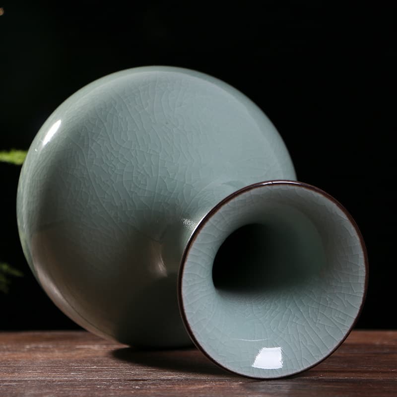 Celadon Crackle Glaze Porcelain Vase detail 9