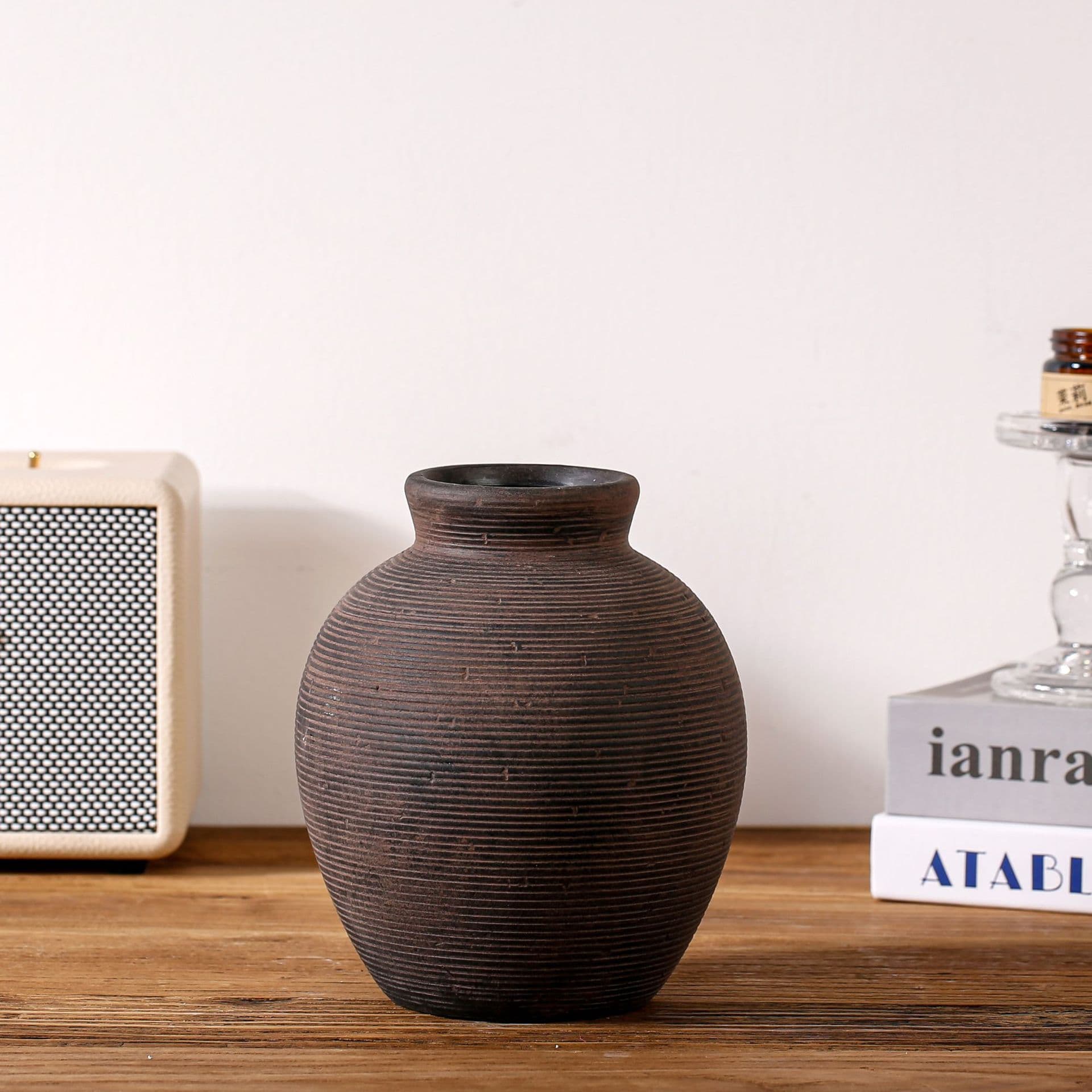 Pastoral Textured Ceramic Vase Set detail 5