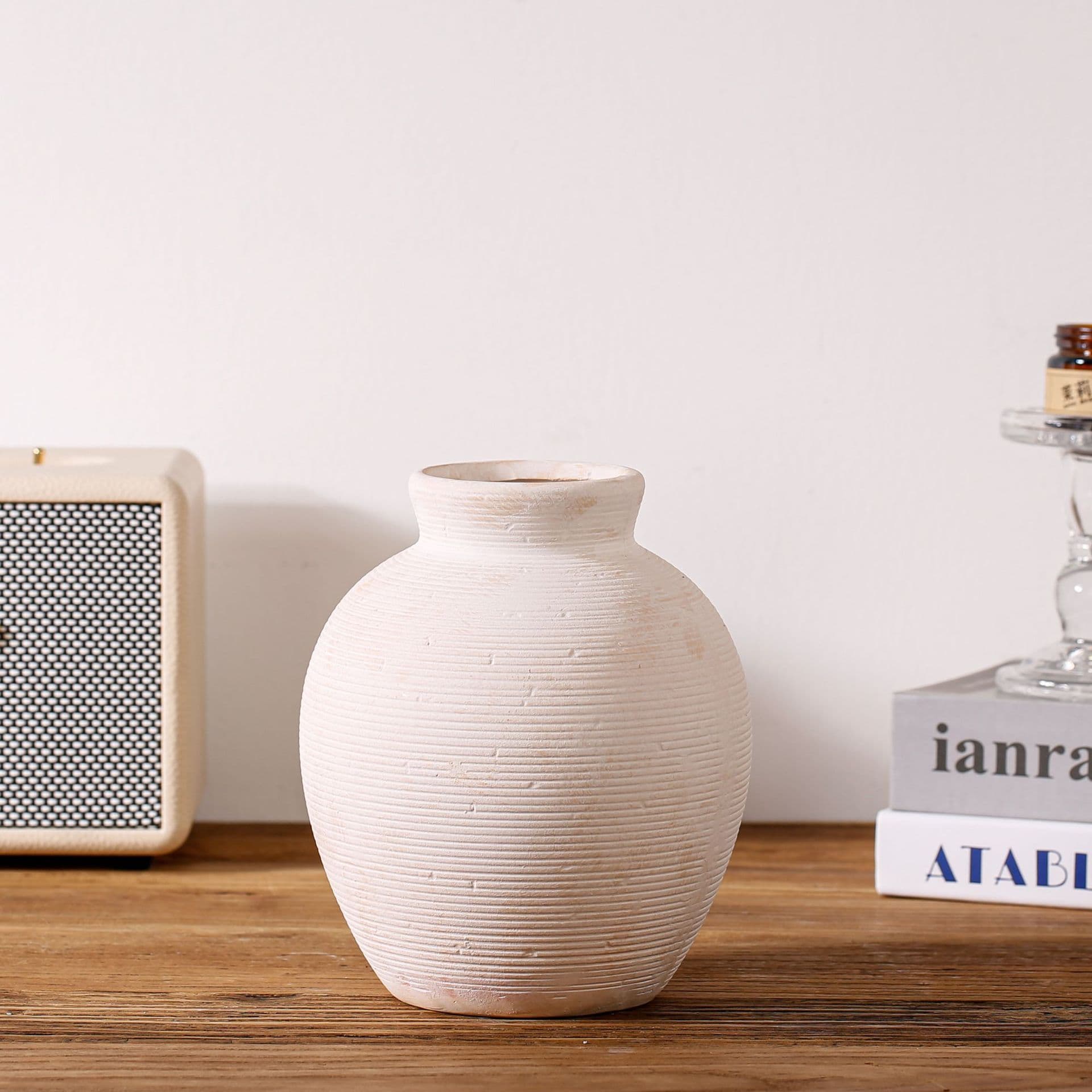 Pastoral Textured Ceramic Vase Set detail 6