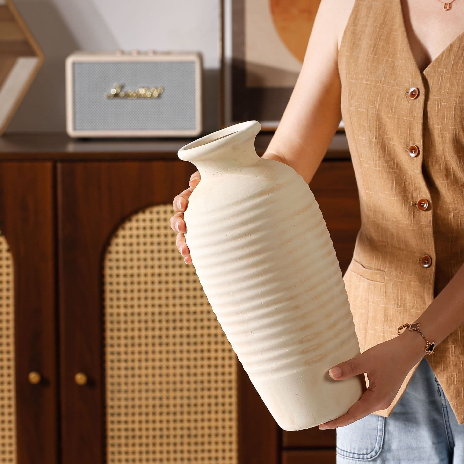 Ribbed Pitcher Ceramic Vase Set detail 8