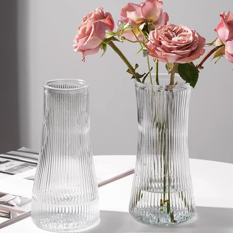 Ribbed Waist Glass Vase detail 3
