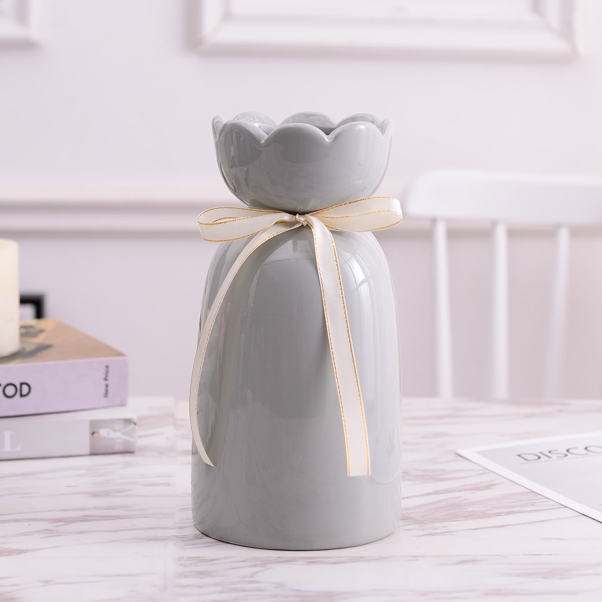 Ribbon Bow Ceramic Flower Vase detail 18