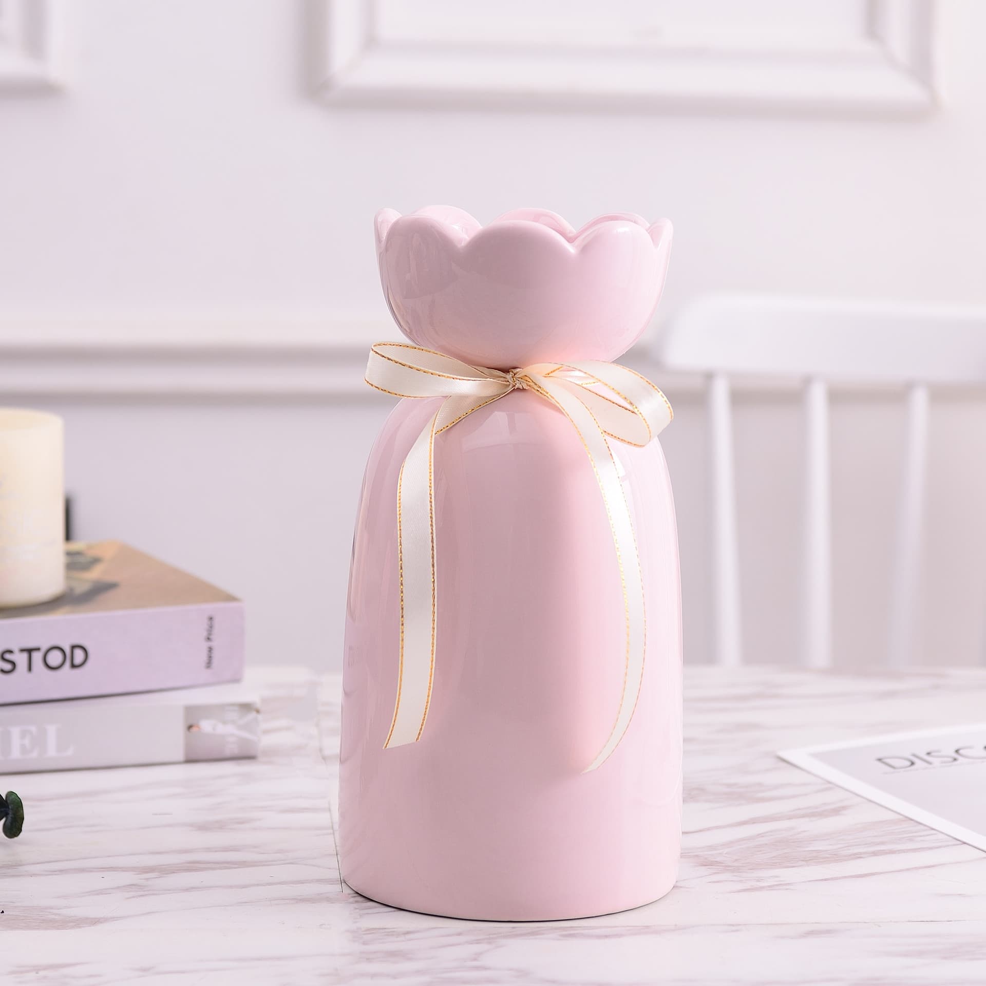 Ribbon Bow Ceramic Flower Vase detail 19