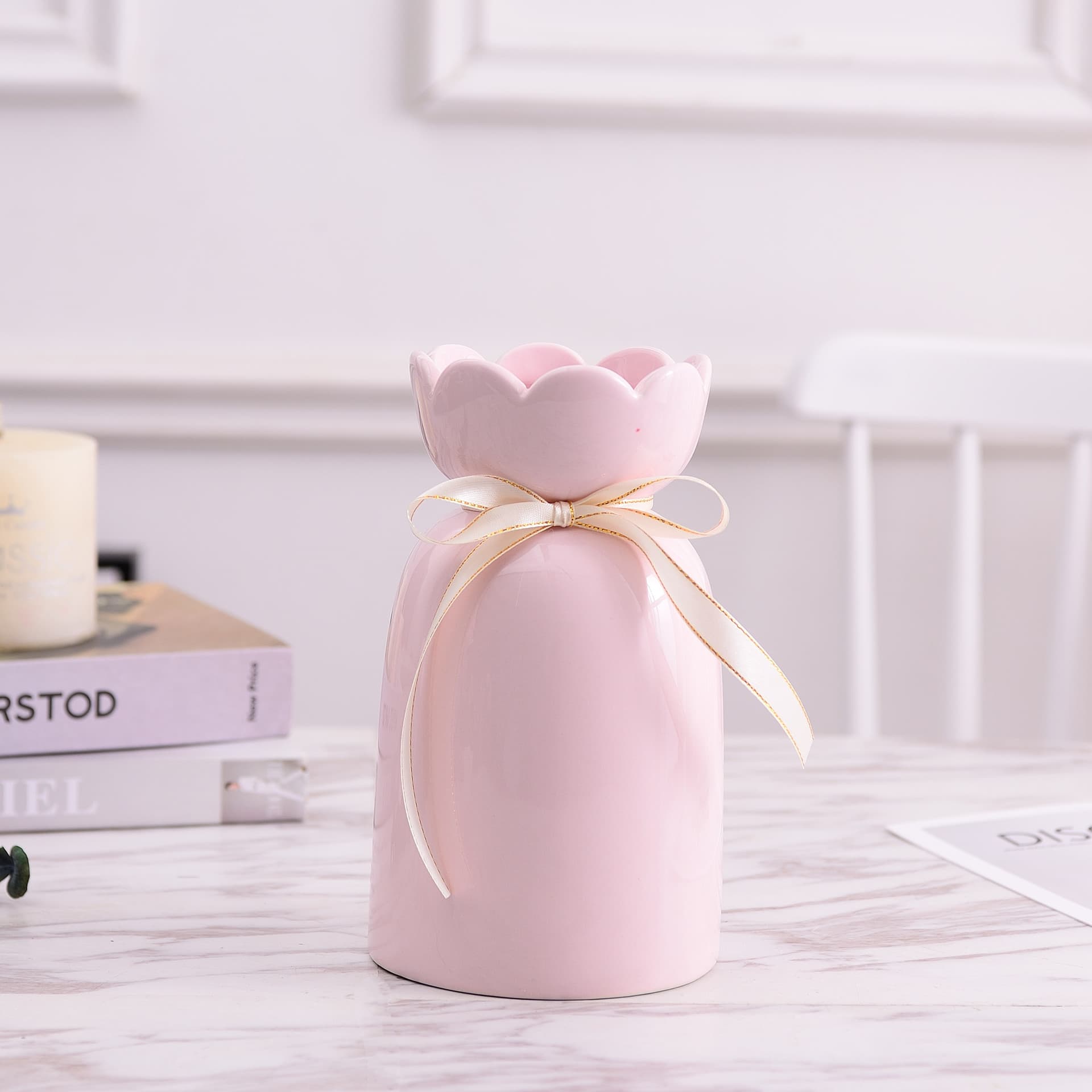 Ribbon Bow Ceramic Flower Vase detail 22