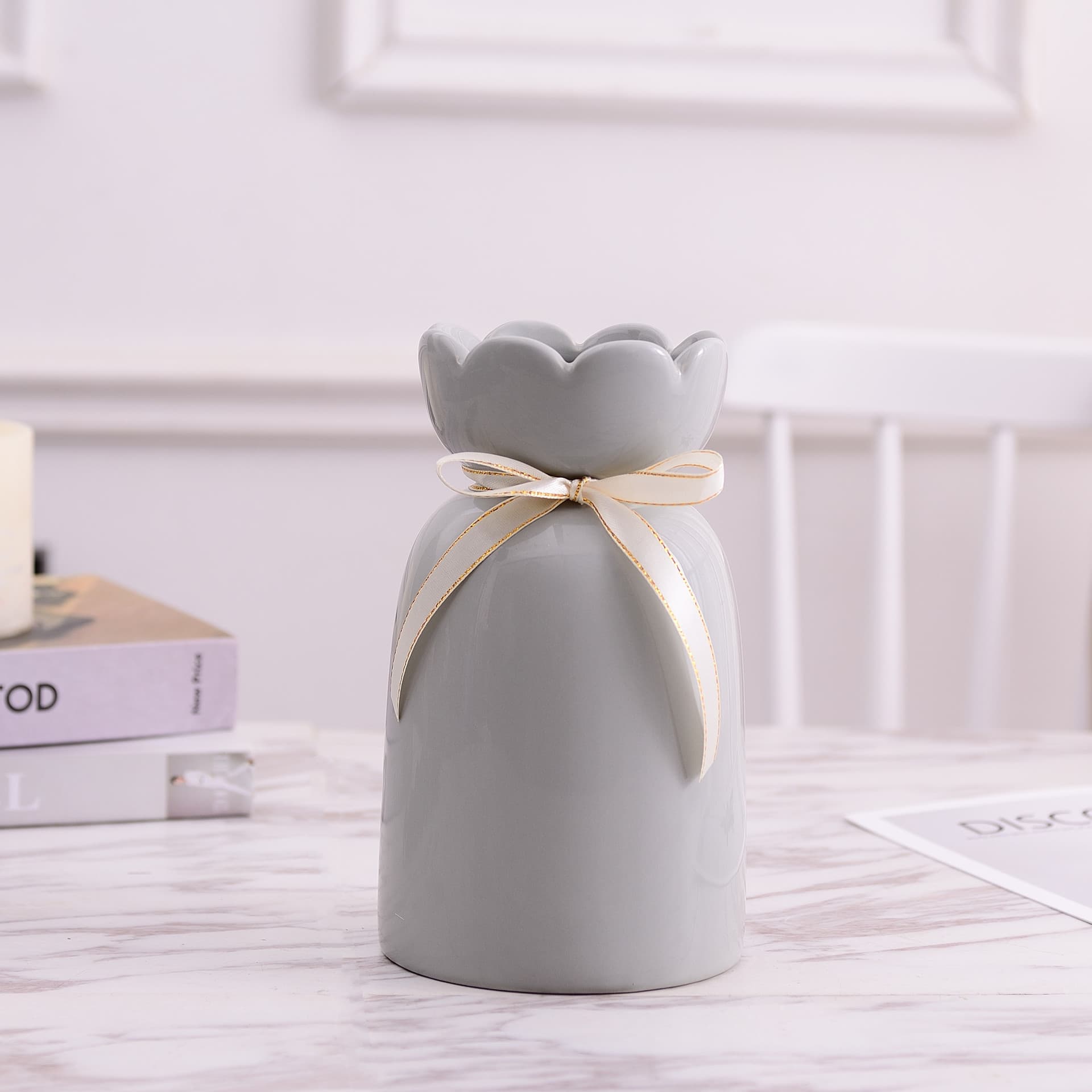 Ribbon Bow Ceramic Flower Vase detail 25