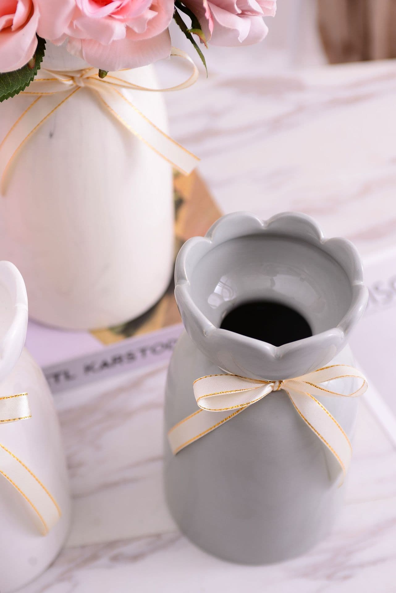 Ribbon Bow Ceramic Flower Vase detail 28